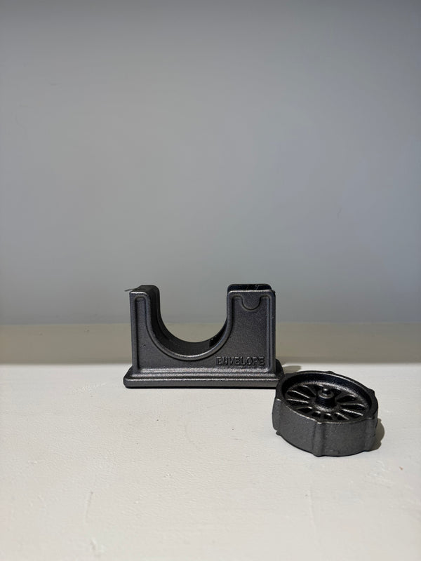 Tape dispenser